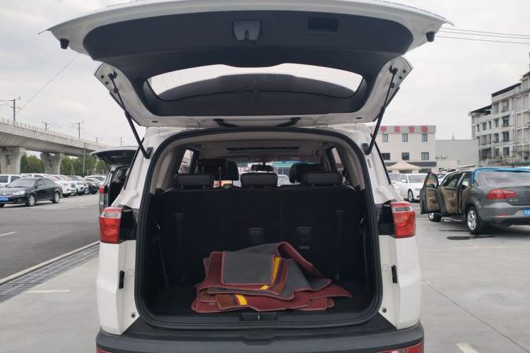 Used Wuling Hongguang S3 2018 1.5L Manual Luxury Model China V Standard