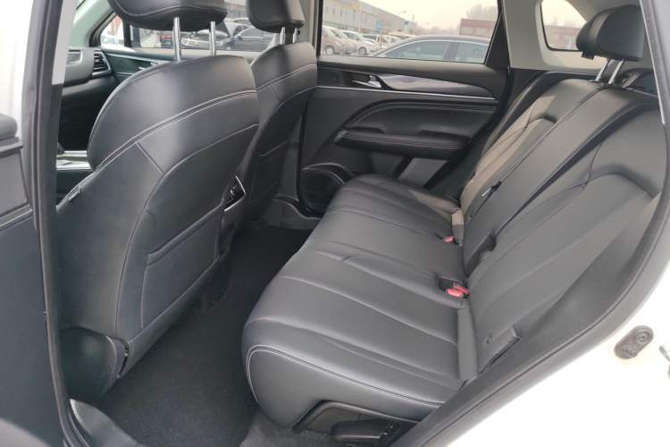 Used GAC Trumpchi GS5 2020 Advanced Model 270T Automatic Elite Edition Left Rear Seat