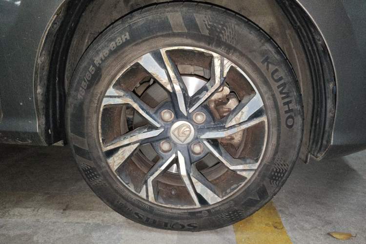 Used Baojun 360 2018 1.5L Automatic Luxury Version China V Right Front Wheel Hub