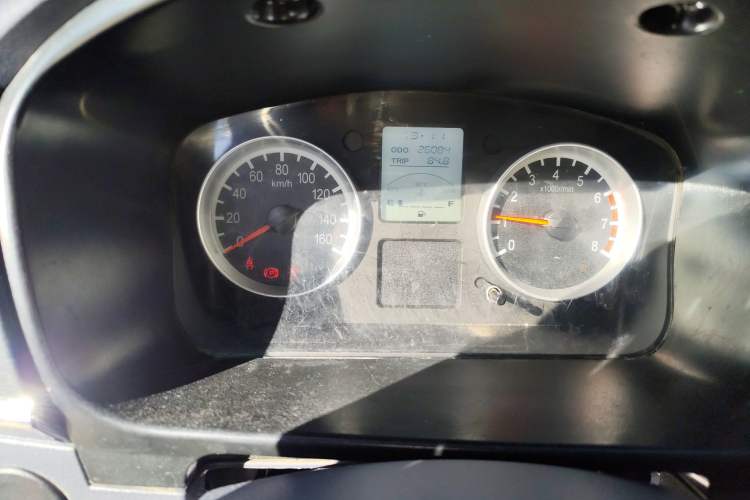 Used Jinbei Hiace X30 2021 1.5L Wealthy Single-Steaming Air-Conditioned Van China VI Standard SWC15M