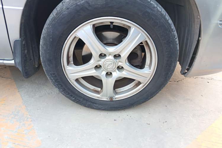 Used Dongfeng Shuaike 2011 1.6L Manual Comfort 7-Seater
