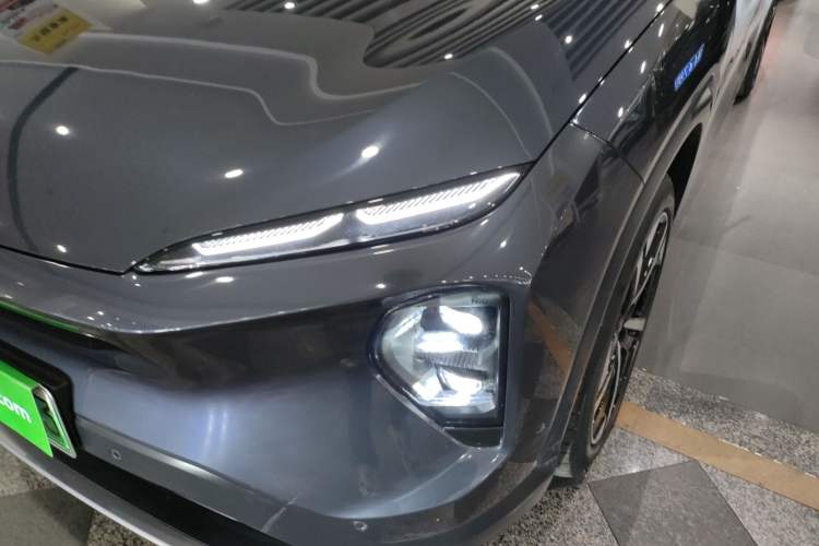 Used Nio ES7 2022 100 kWh Left Front Headlight