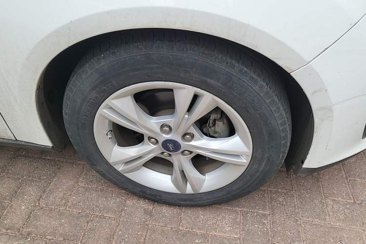 Used Ford Focus 2017 Hatchback 1.6L Automatic Comfort Plus SmartDrive Edition
