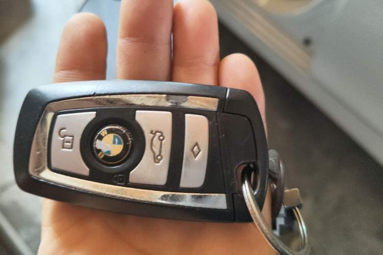 Used BMW 5 Series 2014 525Li Luxury Design Package
