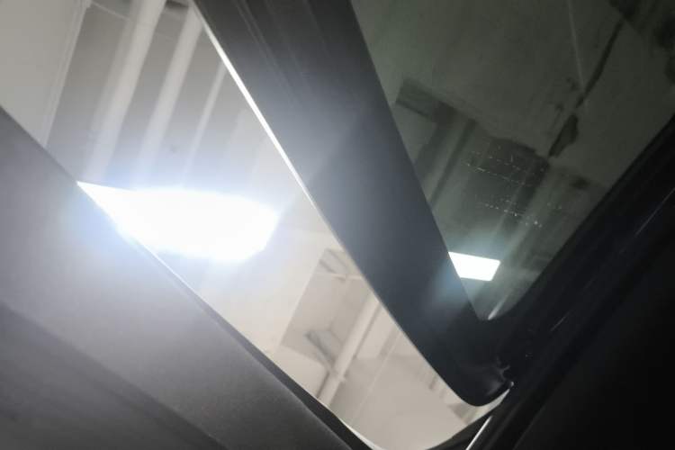 Used BMW 5 Series New Energy 2022 Restyled 535Le M Sport Package Headliner