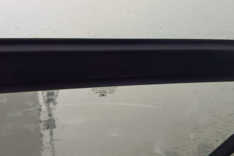 Used Zotye T600 2015 1.5T Manual Luxury Model Headliner