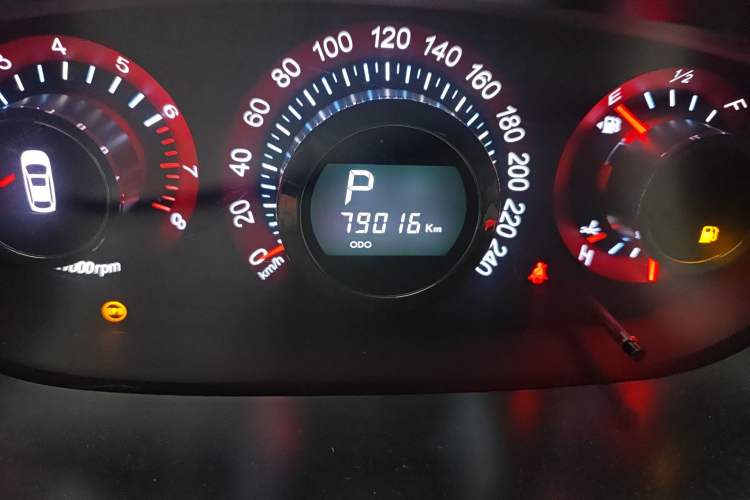 Used Luxgen Great 7 SUV 2012 Limited-Edition Sharp Model 2.2T Two-Wheel Drive Smart Version