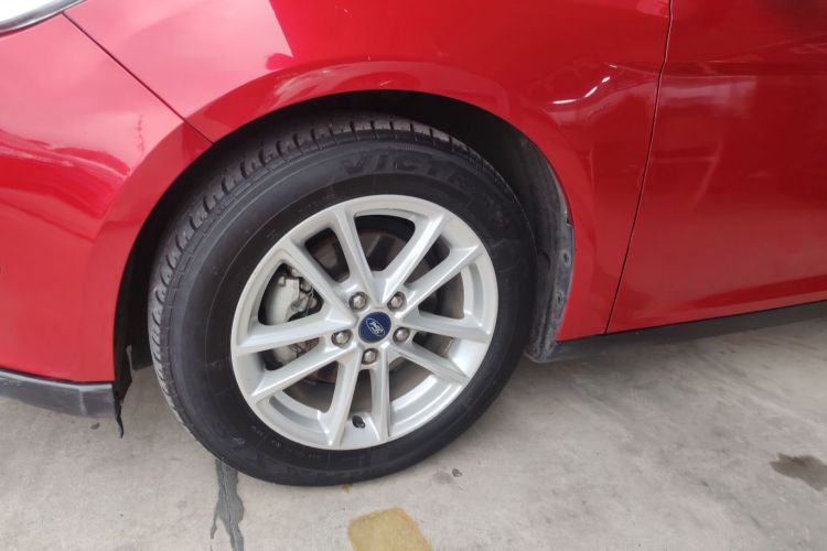 Used Ford Focus 2015 Hatchback 1.6L Automatic Fashion Edition