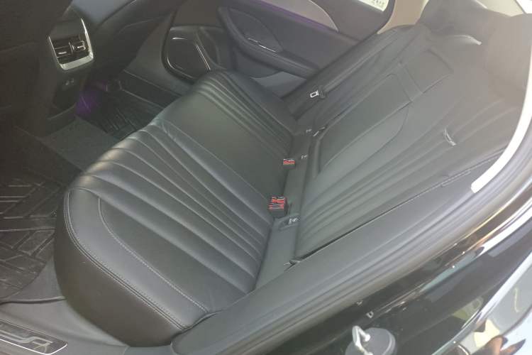 Used Hongqi H5 2023 2.0T Automatic Smart Connect Flagship Edition