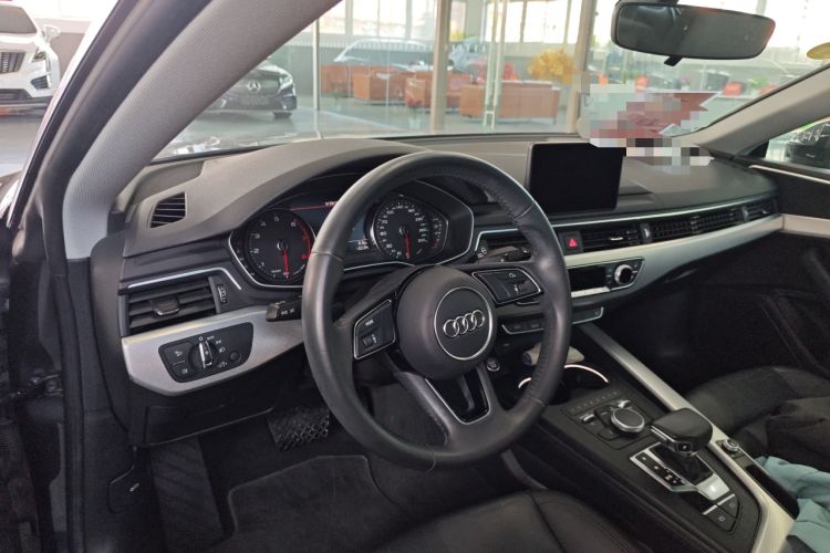 Used Audi A5 2020 Coupe 40 TFSI Fashion Edition China VI Emission Standard