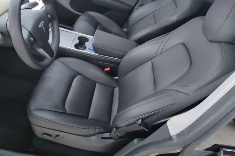 Used Tesla Model Y 2022 Rear-Wheel-Drive Version