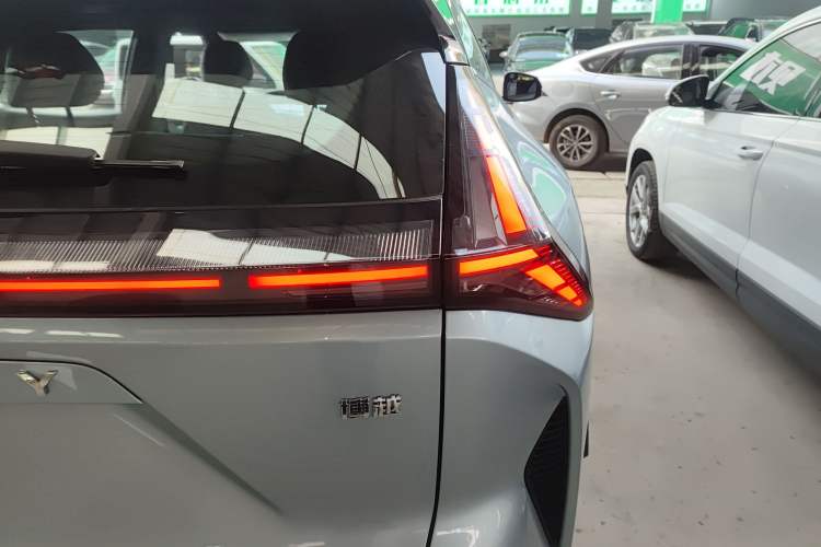 Used Geely Auto Emgrand X7 Sport 2024 1.5TD Smart Connect+ Right Rear Taillight