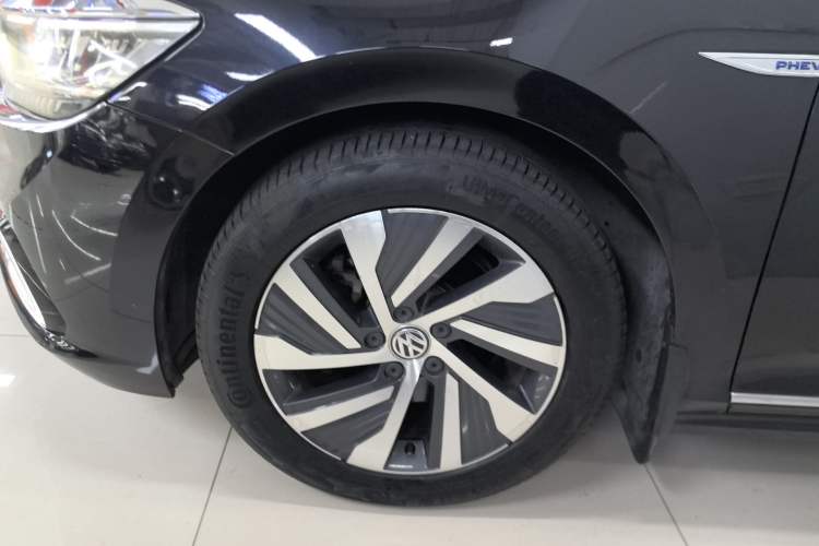 Used Volkswagen Passat New Energy 2019 430 PHEV Hybrid Luxury Edition Left Front Wheel Hub