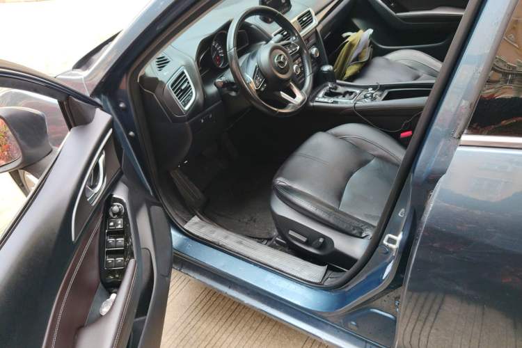 Used Mazda 3 Axela 2017 Sedan 2.0L Automatic Prestige Model China V Standard