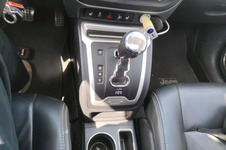 Used Jeep Compass 2014 Revised Version 2.0L Two-Wheel Drive Elite Edition