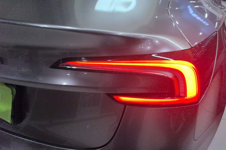 Used Tesla Model 3 2023 Rear-Wheel-Drive Version