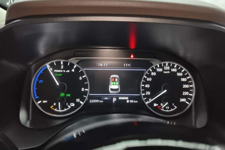 Used Nissan X-Trail 2023 e-POWER Ultra-Hybrid Dual-Motor All-Wheel-Drive Luxury Edition
