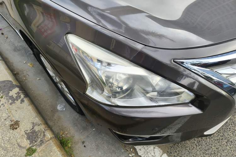 Used Nissan Teana 2013 2.0L XL Comfort Edition Right Front Headlight