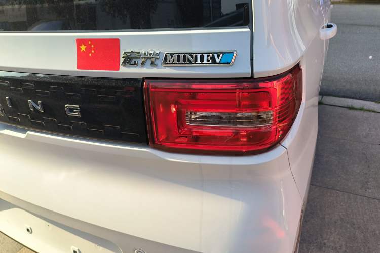 Used Wuling Hongguang MINIEV 2020 Enjoyment Model Lithium Iron Phosphate Exterior 3