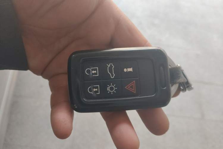 Used Volvo XC60 2015 T5 AWD Smart Drive Edition Vehicle Key