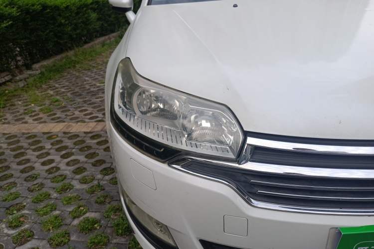 Used Citroen C5 2014 2.0L Automatic Luxury Edition Right Front Headlight