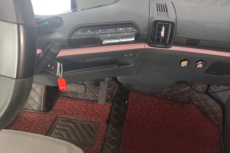 Used Baojun E300 2020 Plus Interstellar Smart Edition