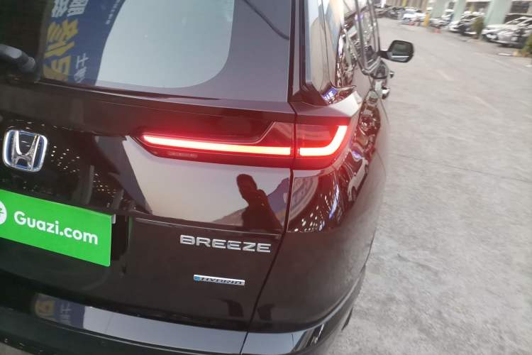 Used Honda Breeze 2021 Rui Hybrid 2.0L 2WD Rui Luxury Edition