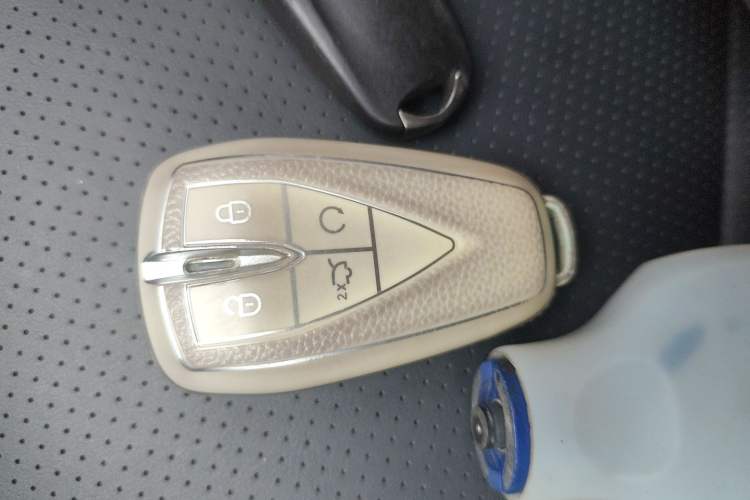 Used CHANGAN UNI-V 2022 1.5T Prestige Version Vehicle Key