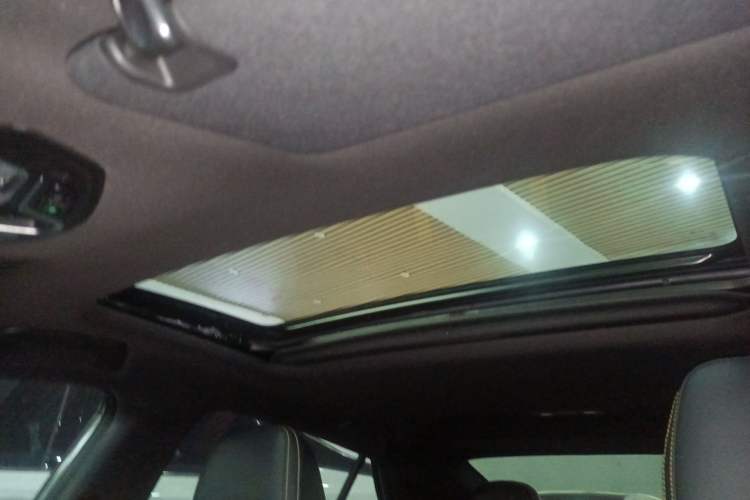 Used GAC Trumpchi EMPOW 2023 270T DCT J16 Version Headliner