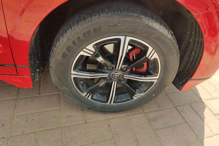 Used BYD e2 2020 Upgraded Version Long-Range Edition Luxury Model Right Front Wheel Hub