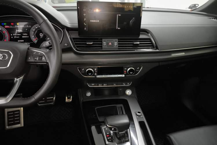 Used Audi Q5L 2023 40T Luxury Dynamic Model
