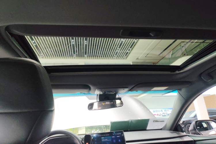 Used Toyota Avalon 2022 Dual-Engine 2.5L Luxury Edition