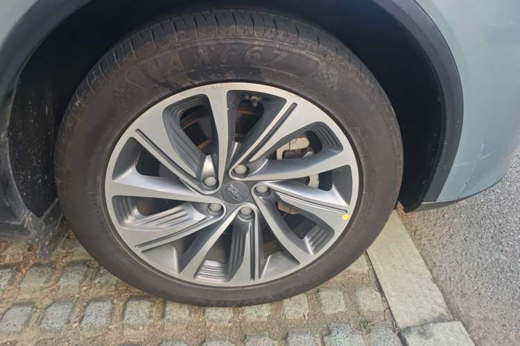 Used Geely Auto Jiajie 2019 1.5TD MHEV DCT Deluxe Edition Right Front Wheel Hub