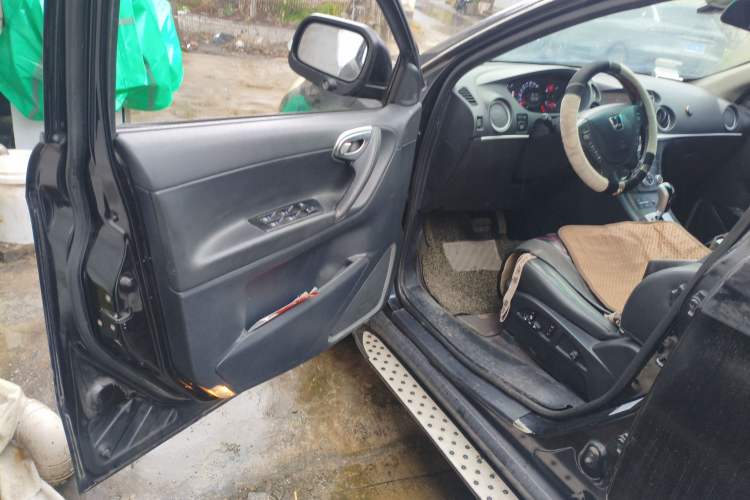 Used Luxgen Great 7 SUV 2012 Limited-Edition Sharp Model 2.2T Two-Wheel Drive Smart Version
