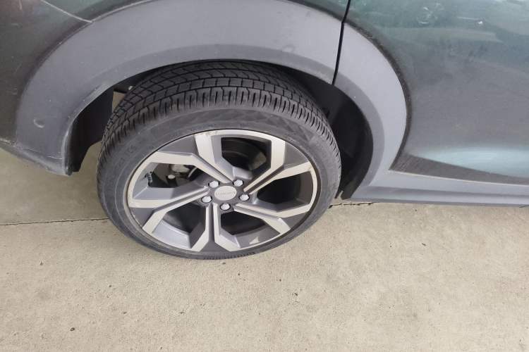 Used Lynk & Co 06 2023 Remix 1.5T Hero Exterior 5