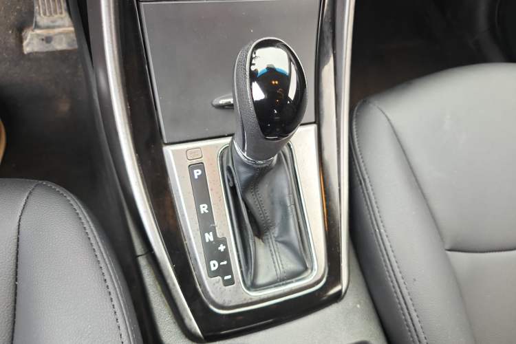 Used Hyundai Elantra (5th Generation / Langdong) 2013 1.6L Automatic Leading Model Gear Lever