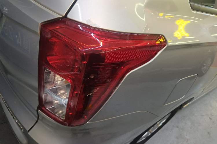 Used Wuling Hongguang 2021 1.5L Facelifted S Comfort Version with Electric Power Steering LAR