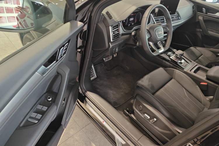 Used Audi Q5L 2025 quattro 45th Anniversary Edition 45 TFSI Luxury Dynamic Model