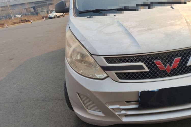 Used Wuling Rongguang V 2015 1.2L Practical Model