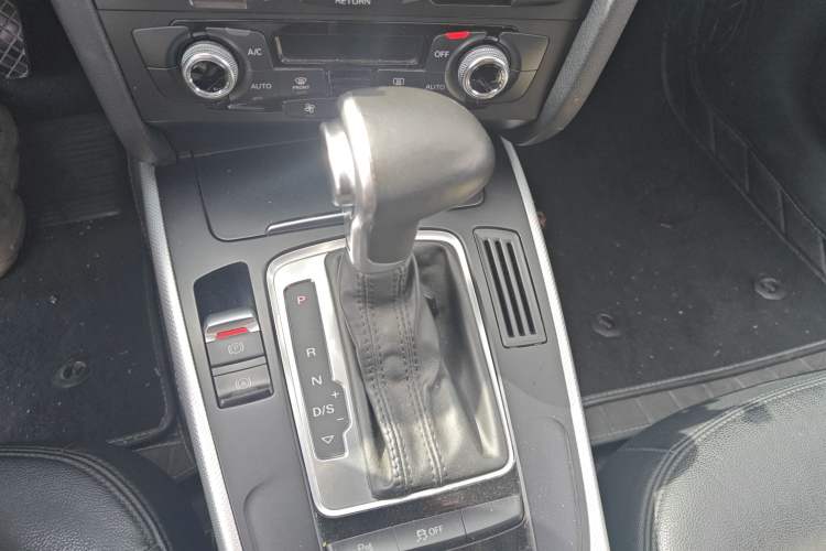 Used Audi A4L 2015 35 TFSI Automatic Standard Model
