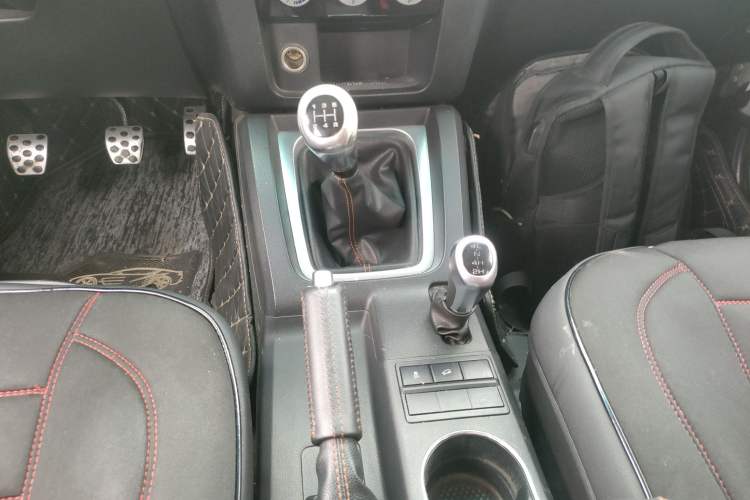 Used BAIC Off-Road BJ40 2016 40L 2.0T Manual All-Wheel Drive Prestige Edition