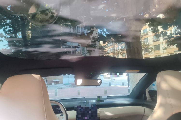 Used Nio ET5 2022 75 kWh Headliner