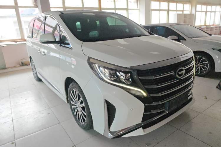 Used GAC Trumpchi M8 2021 Lingxiu Series 390T Deluxe Edition Front Right 45 Deg