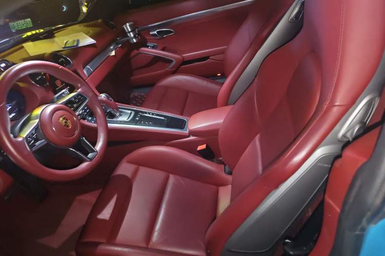 Used Porsche 718 2020 Cayman 2.0T
