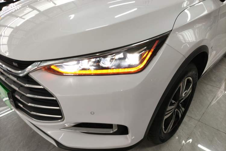 Used BYD Tang 2019 2.0T Automatic SmartConnect Luxury Edition 7 Seats China VI Standard
