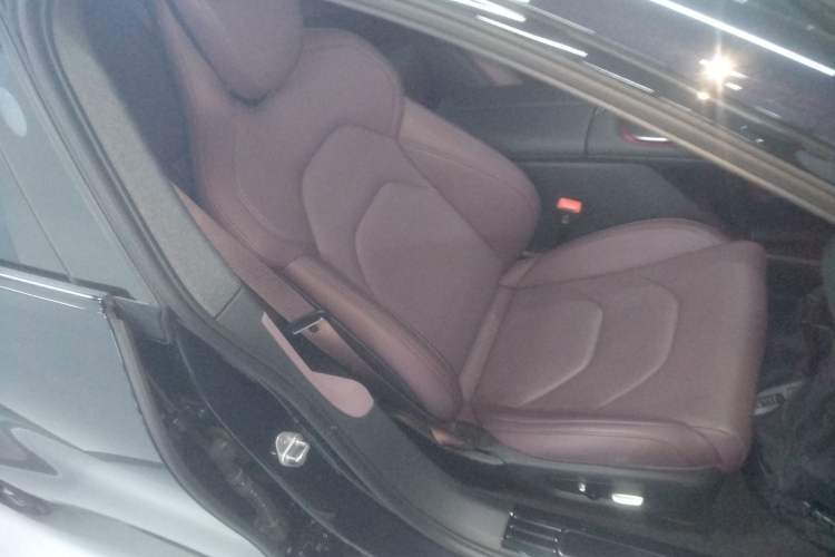 Used Xiaomi Auto SU7 2024 Rear-Drive Long-Range Intelligent Driving Version
