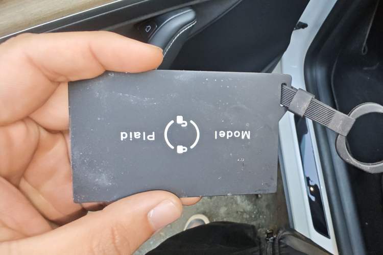 Used Tesla Model Y 2021 Long-Range All-Wheel-Drive Version 3D7