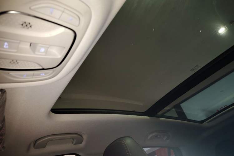 Used Roewe RX5 2023 1.5T Luxury Sliding-Screen Version