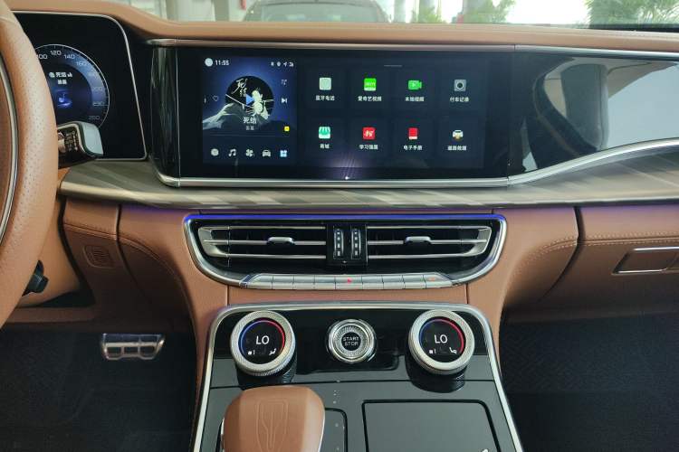 Used Hongqi H9 2020 2.0T Smart Connect Flagship Edition Audio And AC Panel