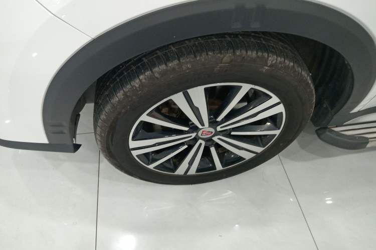 Used Roewe RX5 2019 20T Two-Wheel Drive Automatic Ali Smart Connectivity Platinum Edition
